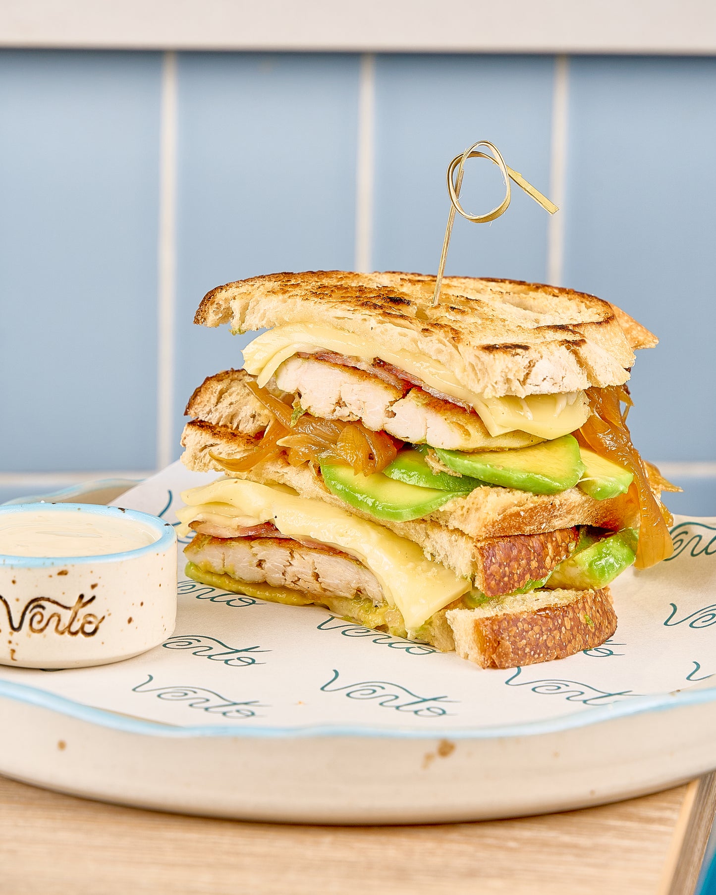 Sandwich de Pollo & Aguacate
