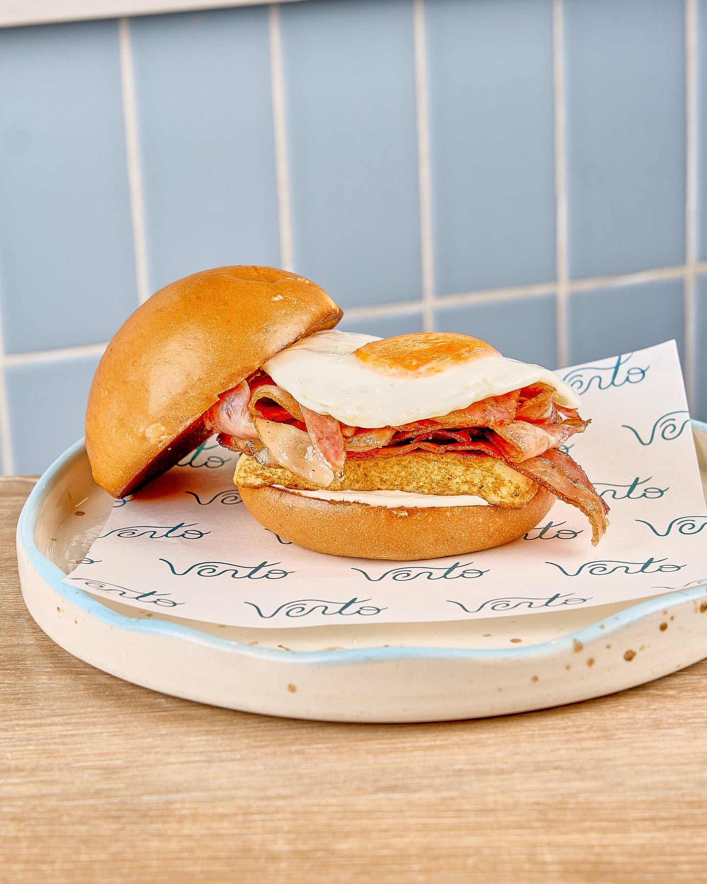 Sandwich de Huevo & Tocineta